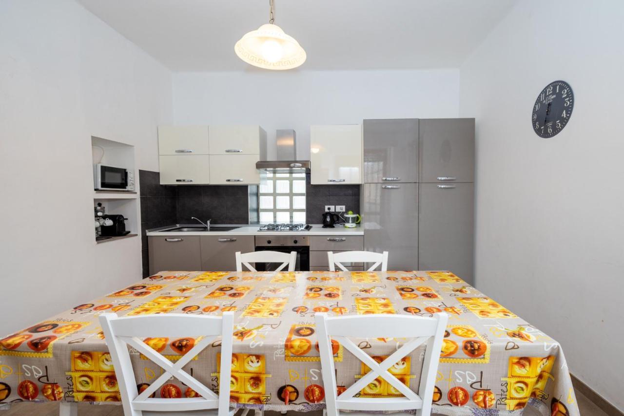 Casa Romeo Finale Ligure Exterior foto